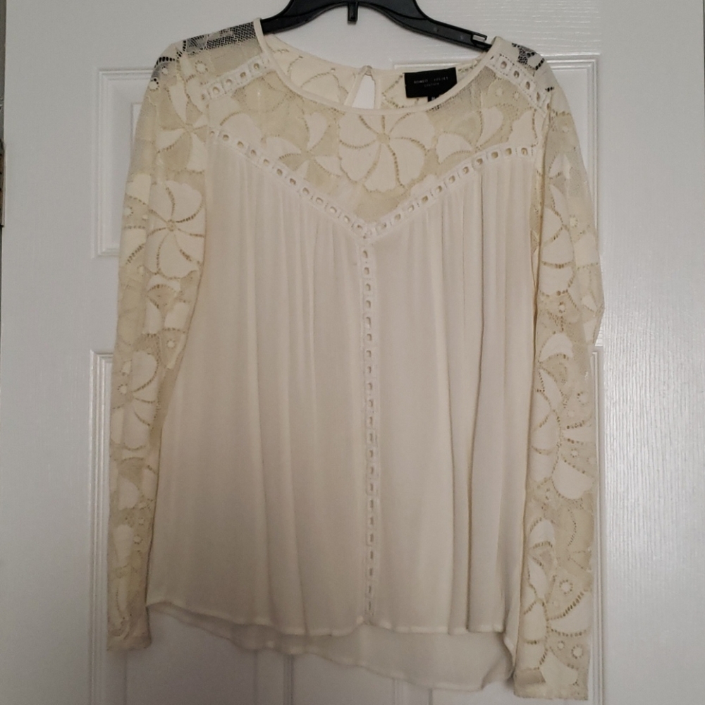 Lave sleeves shirt